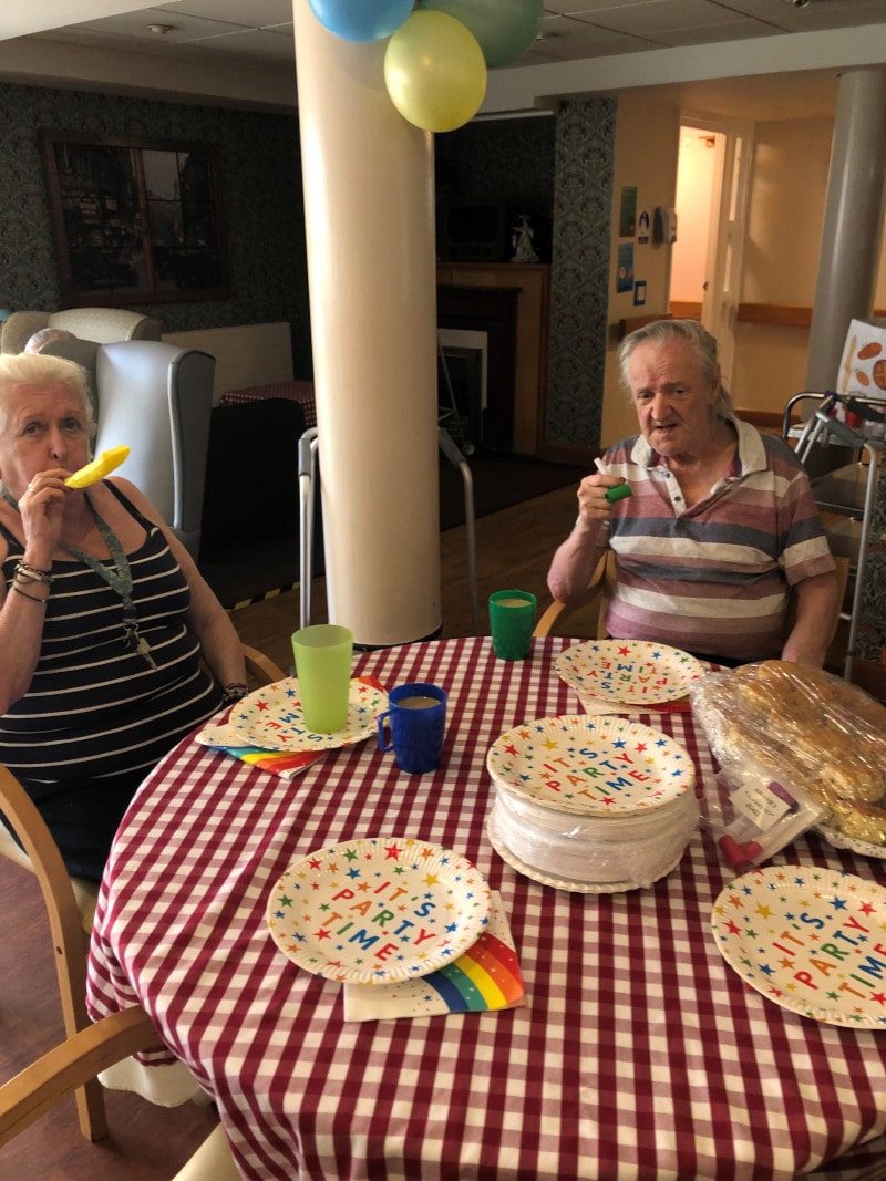 Some tea and cake in the lounge!