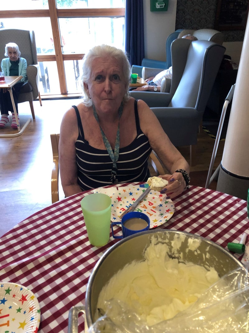 Some tea and cake in the lounge!